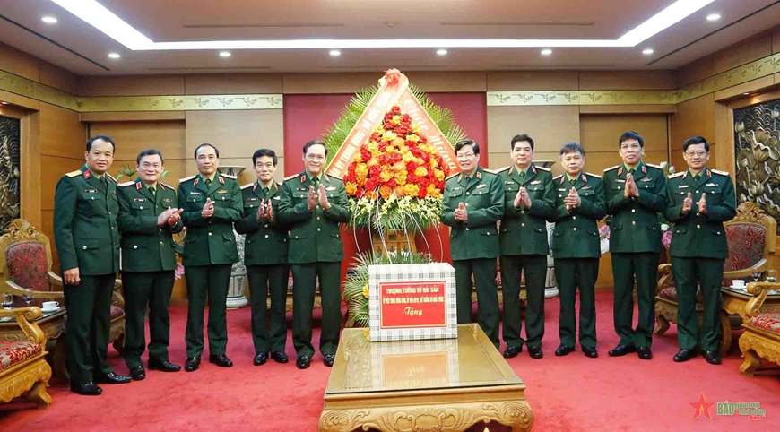 Thượng tướng Vũ Hải Sản thăm, chúc mừng một số đơn vị quân y nhân Ngày Thầy thuốc Việt Nam